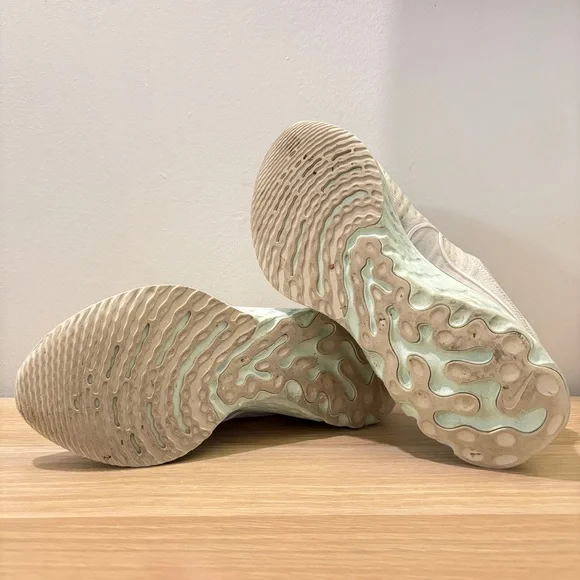 Nike Cream and Pink Sneakers with React Foam - Picture 6 of 8